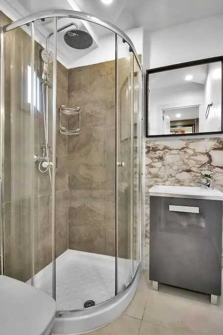 Estudio Con Encanto En Pleno Centro De Marbella - Ramon Y Cajal 17 2 D Spain